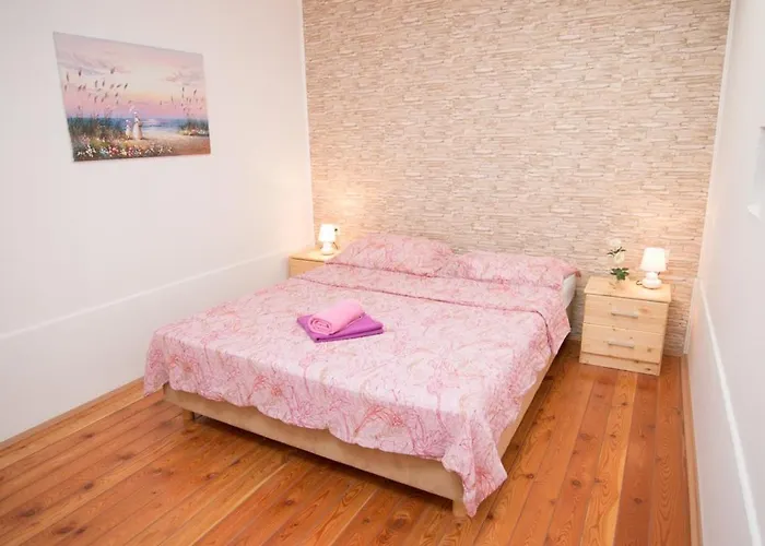 Villa Kuca S Bazenom Emanuela *