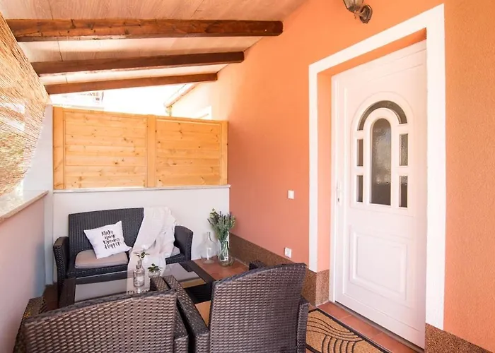 Kuca S Bazenom Emanuela Poreč